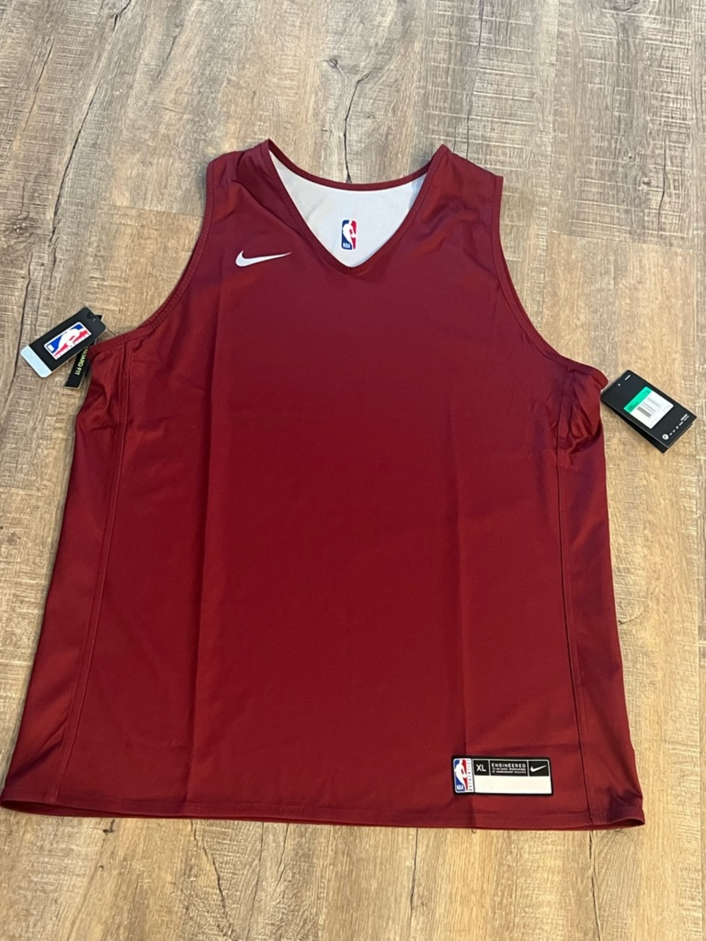 Nwt mens xl NBA Maroon Sleeveless Basketball Jersey by Nike dry fit